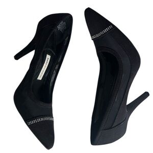 Elegant Dana Buchman Black Stiletto Pointed Toe Heels